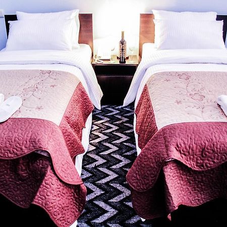 Royal Georgia Otel Tiflis Dış mekan fotoğraf