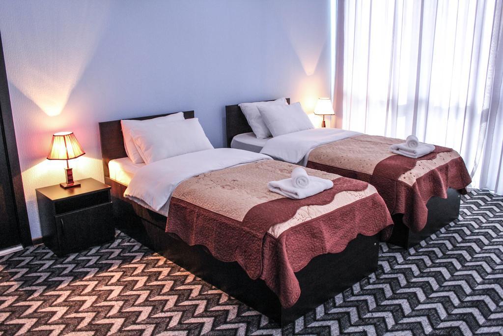 Royal Georgia Otel Tiflis Oda fotoğraf