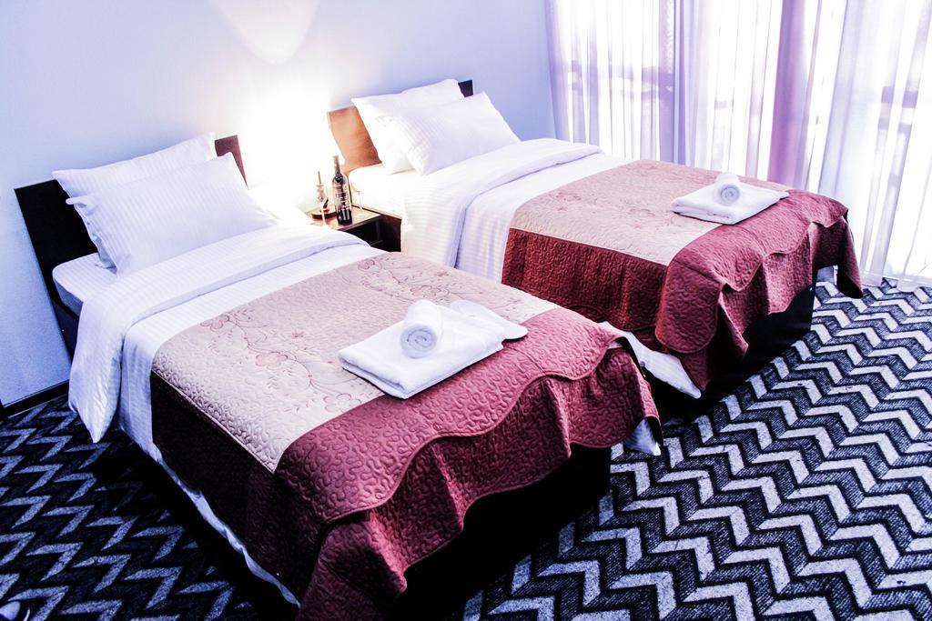 Royal Georgia Otel Tiflis Oda fotoğraf
