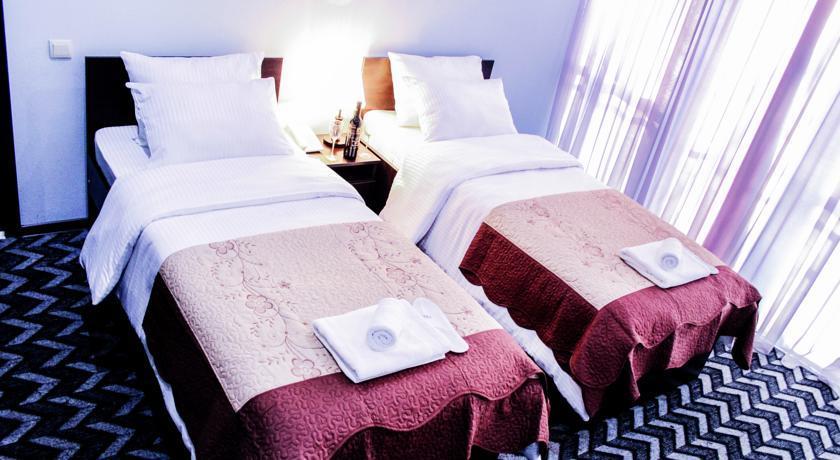 Royal Georgia Otel Tiflis Dış mekan fotoğraf