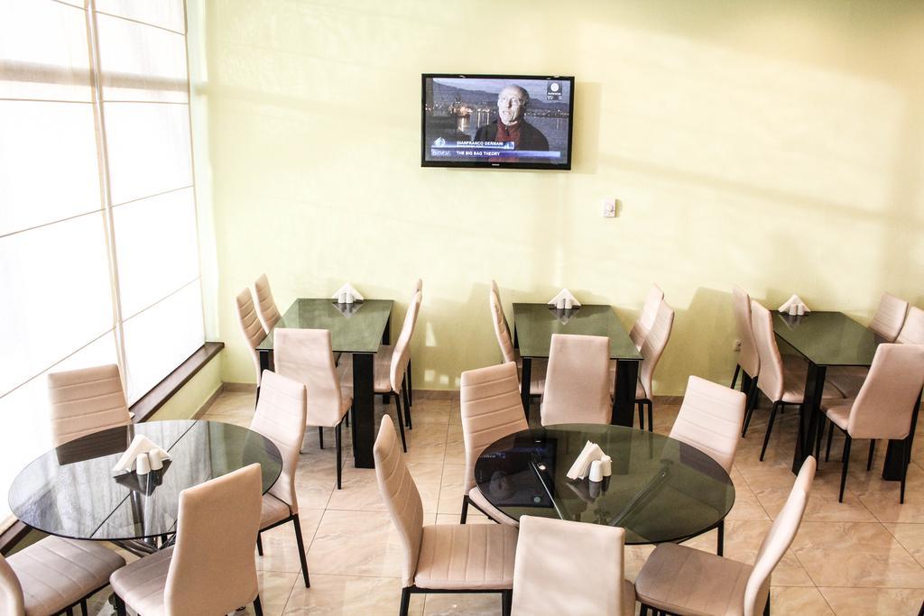 Royal Georgia Otel Tiflis Dış mekan fotoğraf